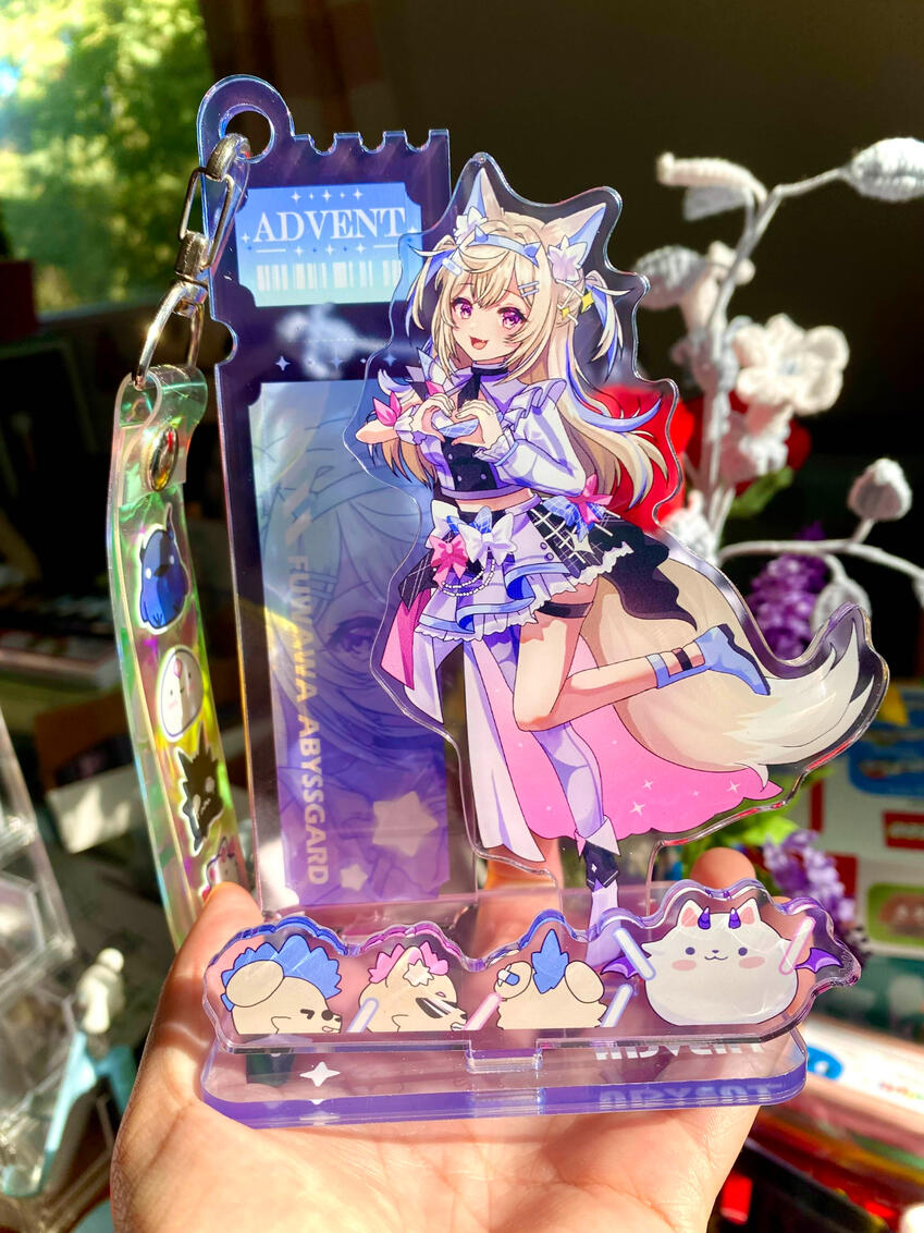 Fuwawa Standee Set